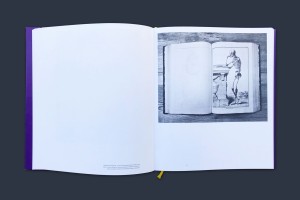 Doppelinnenseite – links: Bildlegende, rechts: querformatiges SW-Foto