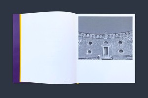 Doppelinnenseite – rechts: querformatiges SW-Foto