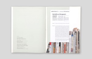 Unterrichtsbehelf »Journalistische Textsorten – Textsorten und Darstellungsformen in Zeitungen und online« von ZiS – Zeitung in der Schule (heute: mischa), Arbeitsblätter in der rückwärtigen Mappe