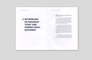 Innenseite einer Broschüre des Portfolios von Elisabeth Sattler, Professorin für Kunst- und Kulturpädagogik.