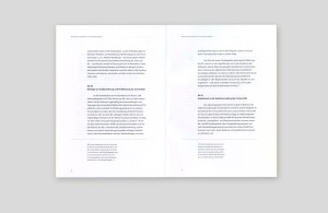 Innenseite einer Broschüre des Portfolios von Elisabeth Sattler, Professorin für Kunst- und Kulturpädagogik.