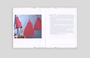 Katalog für das Projekt »textil:mobil«, Innenseiten Text Projektidee, Farbfoto