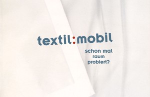 Logo für das Projekt »textil:mobil« der Abteilung Textil – freie, angewandte und experimentelle künstlerische Praxis an der Universität für angewandte Kunst Wien.